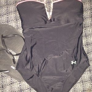 Under Armour Small Black Swimsuit